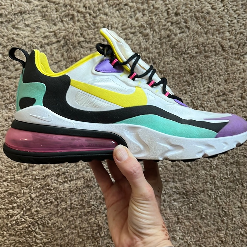 Nike Air270 React